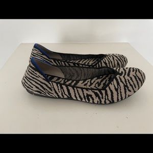 Rothys size 7 Flat Zebra